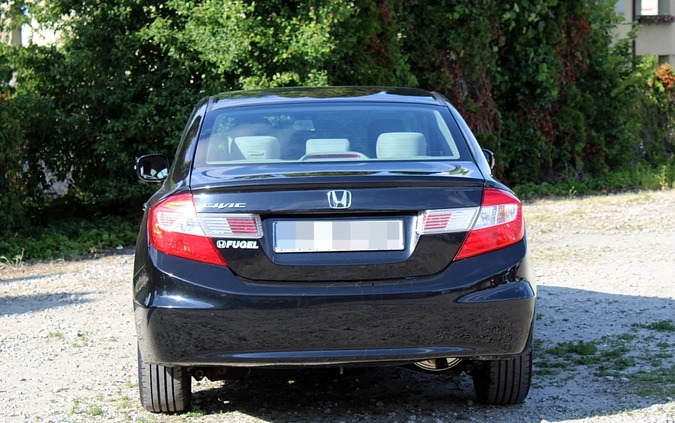 Honda Civic cena 48900 przebieg: 130000, rok produkcji 2016 z Pruszków małe 154